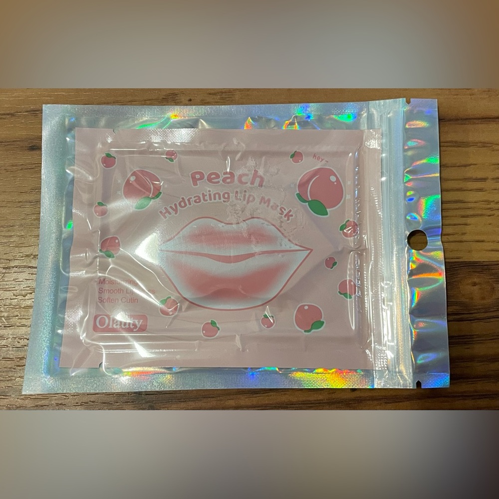 Peach Hydrating Lip Mask  New in Package